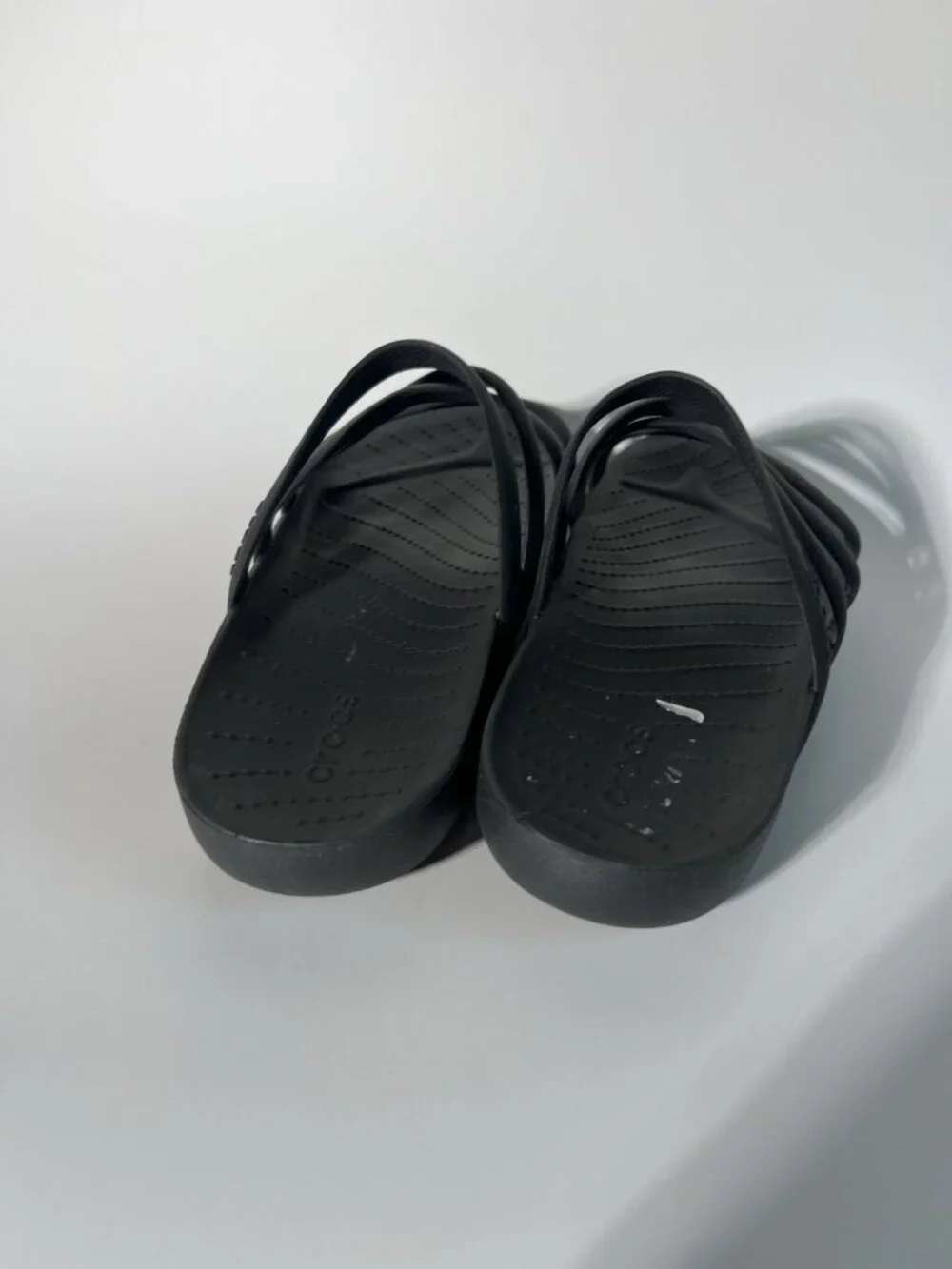 CROCS Patricia Black Sandal Flip Flop Womens Size 8 Comfy Travel Beach - Picture 4 of 16